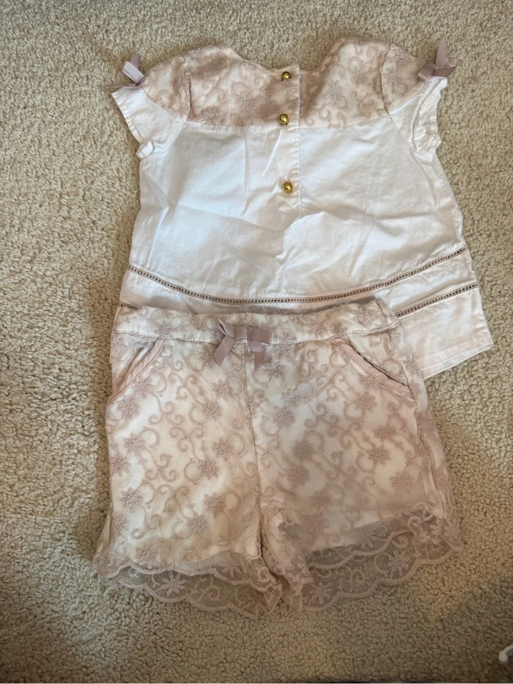 Max Studio delicate white