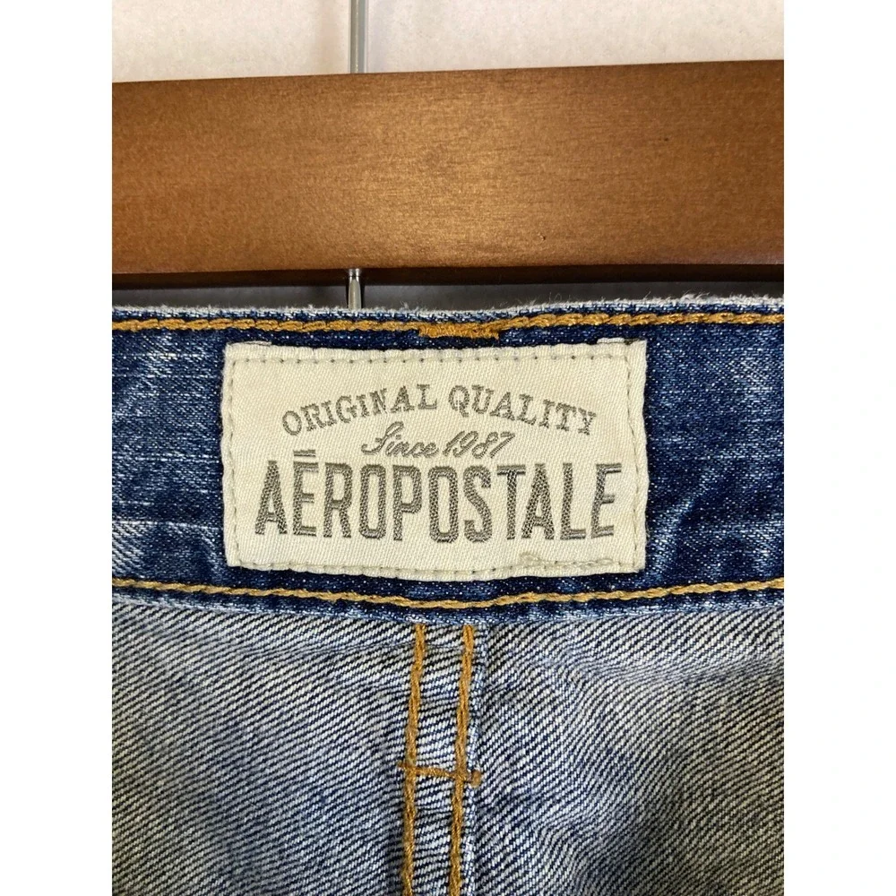 Aeropostale slip into