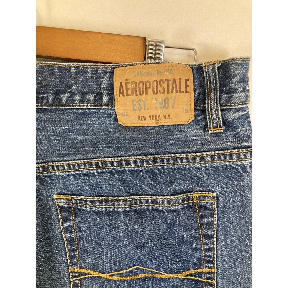 Aeropostale slip into