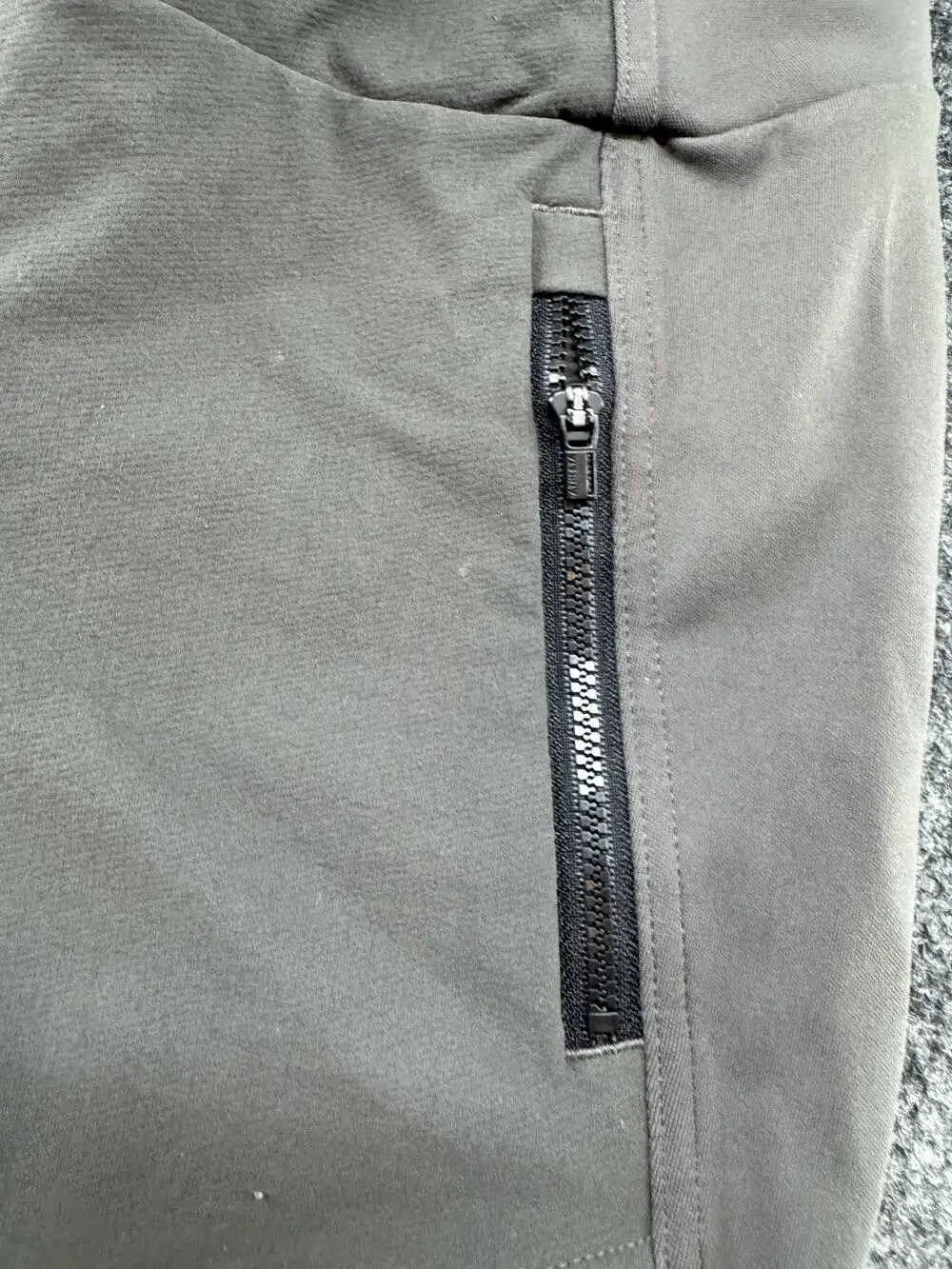 Athleta these headlands