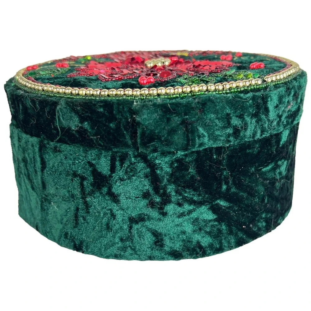 The Unbranded Brand velvet gift