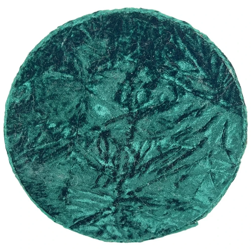 The Unbranded Brand velvet gift