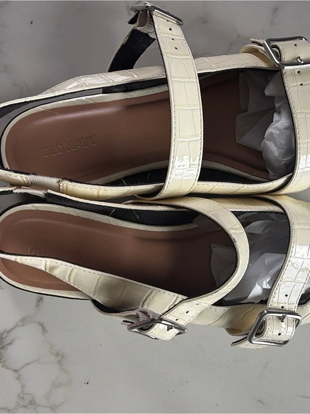 Old Navy sleek pointed