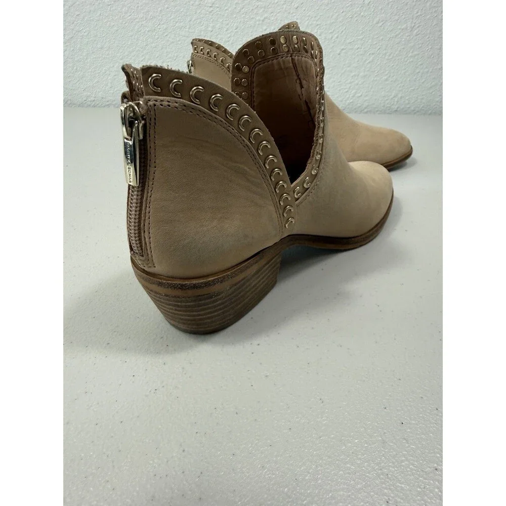 Vince Camuto pre owned