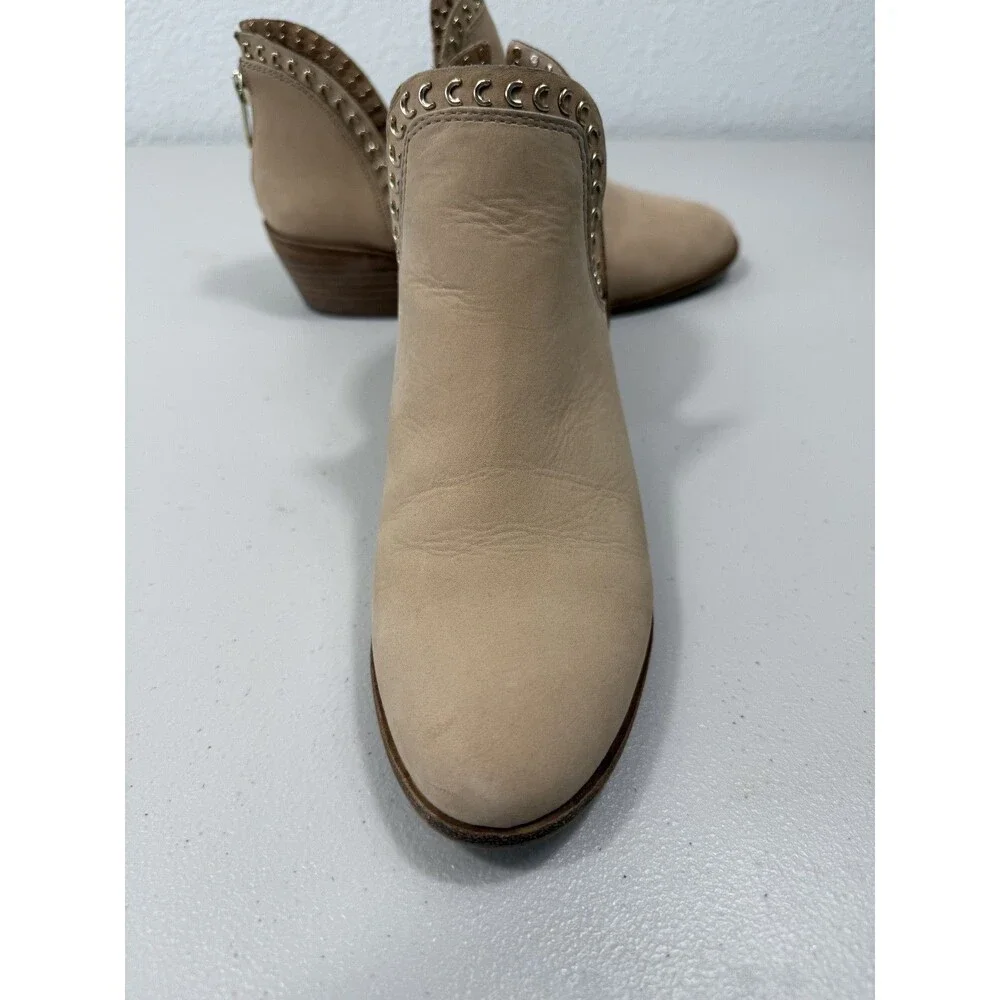 Vince Camuto pre owned