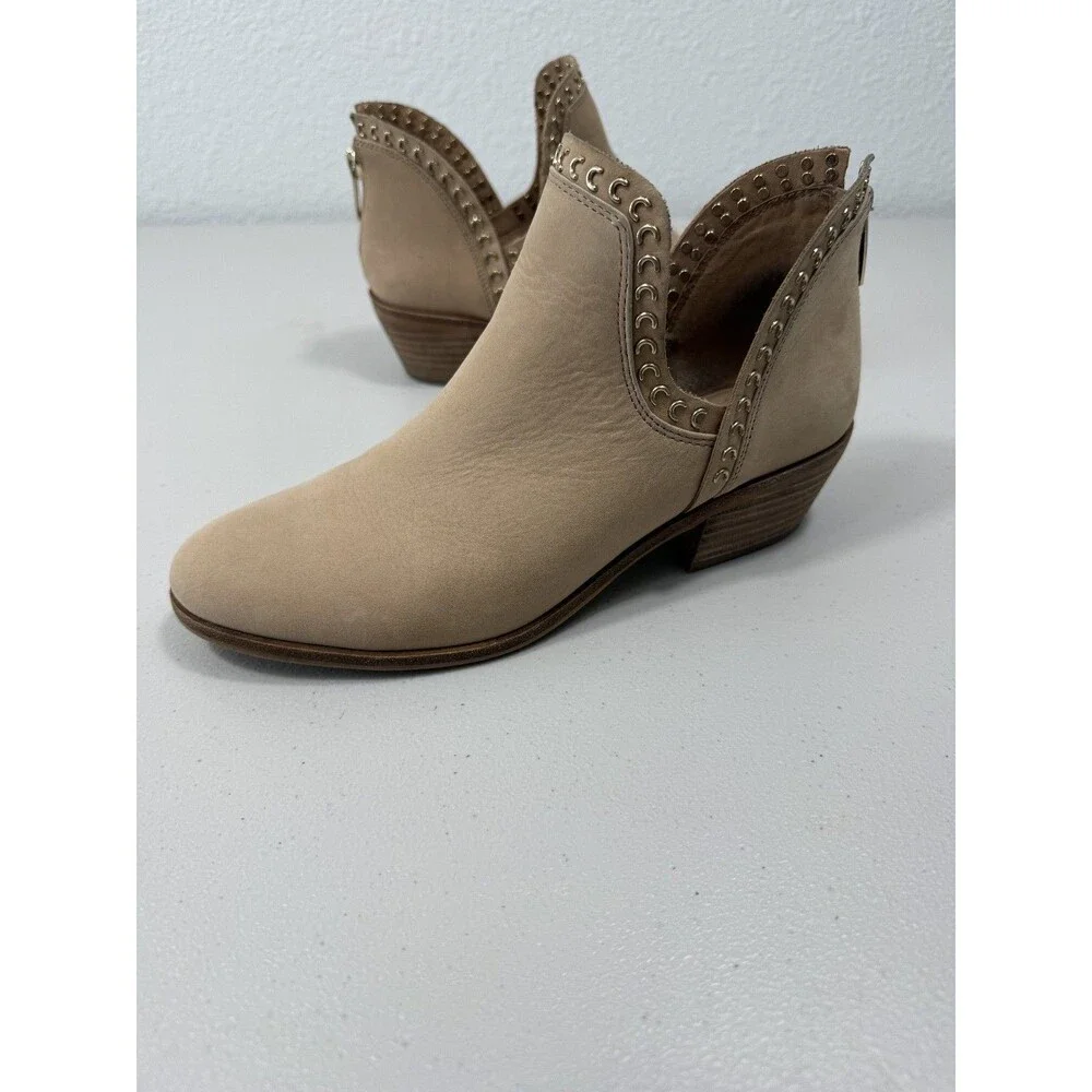 Vince Camuto pre owned