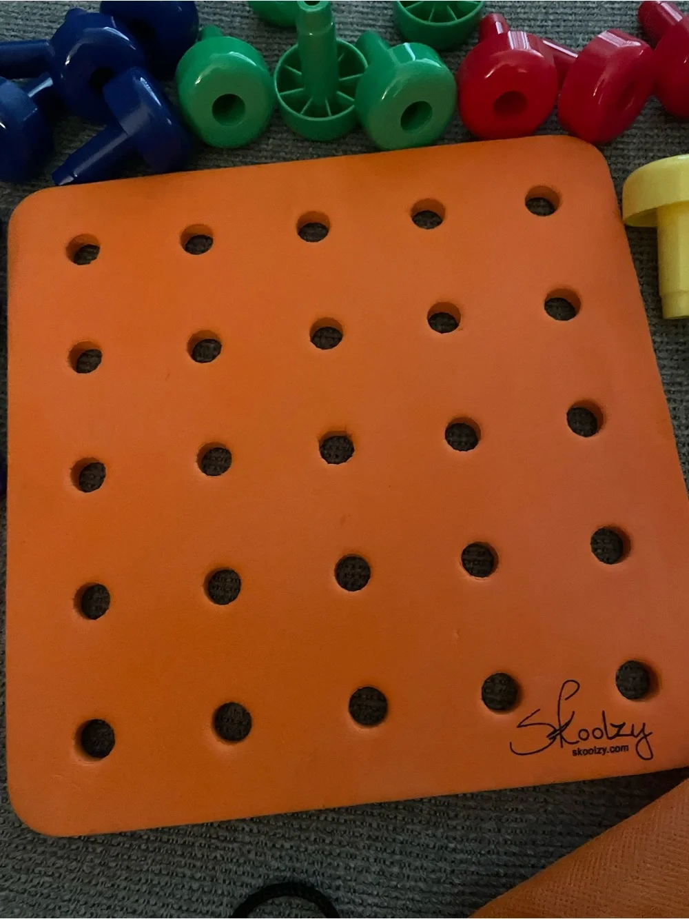 N/A skoolzy pegs