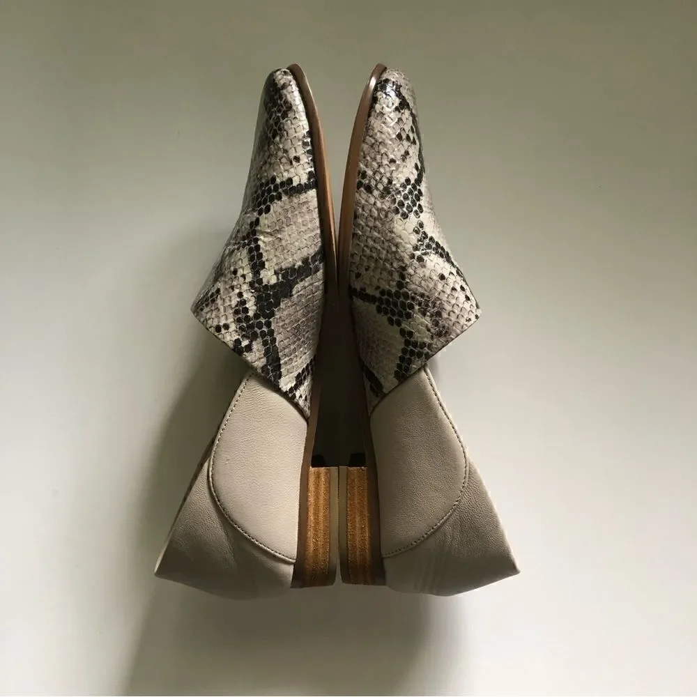 Clarks woman’s interior still