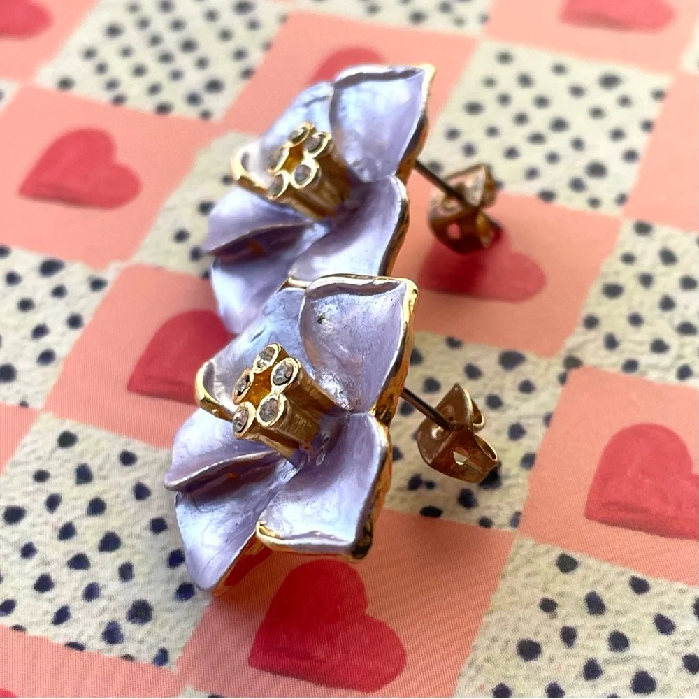 Vintage cute enamel