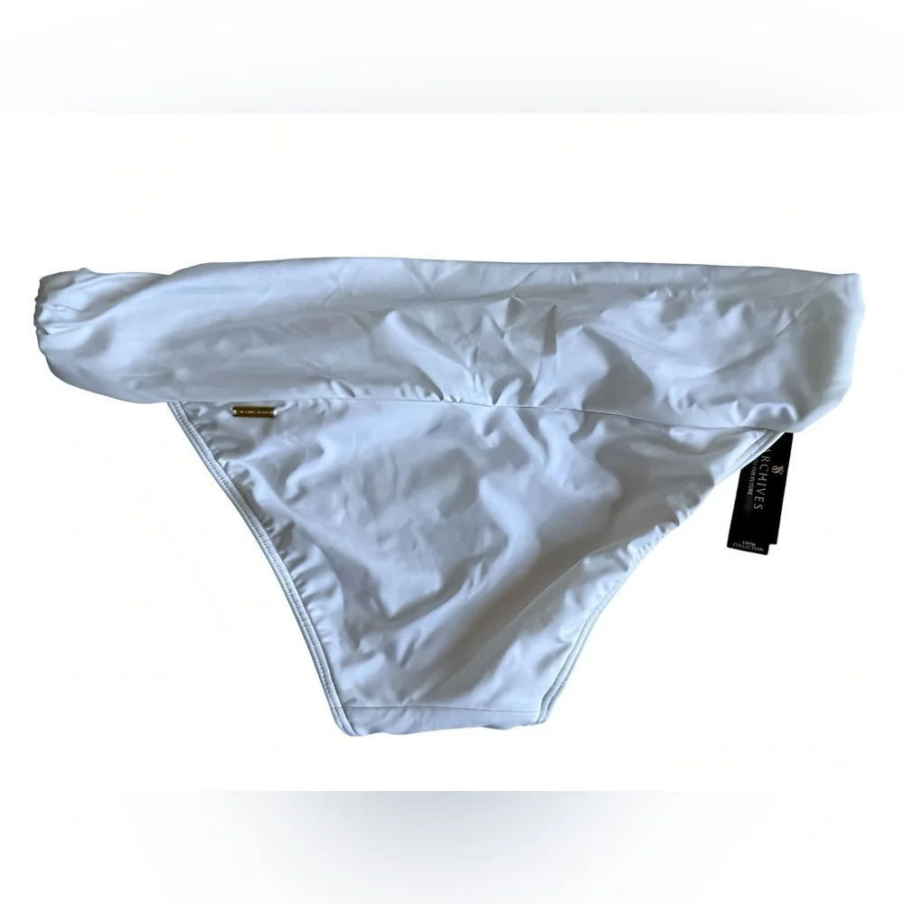 Victorias Secret bottoms low
