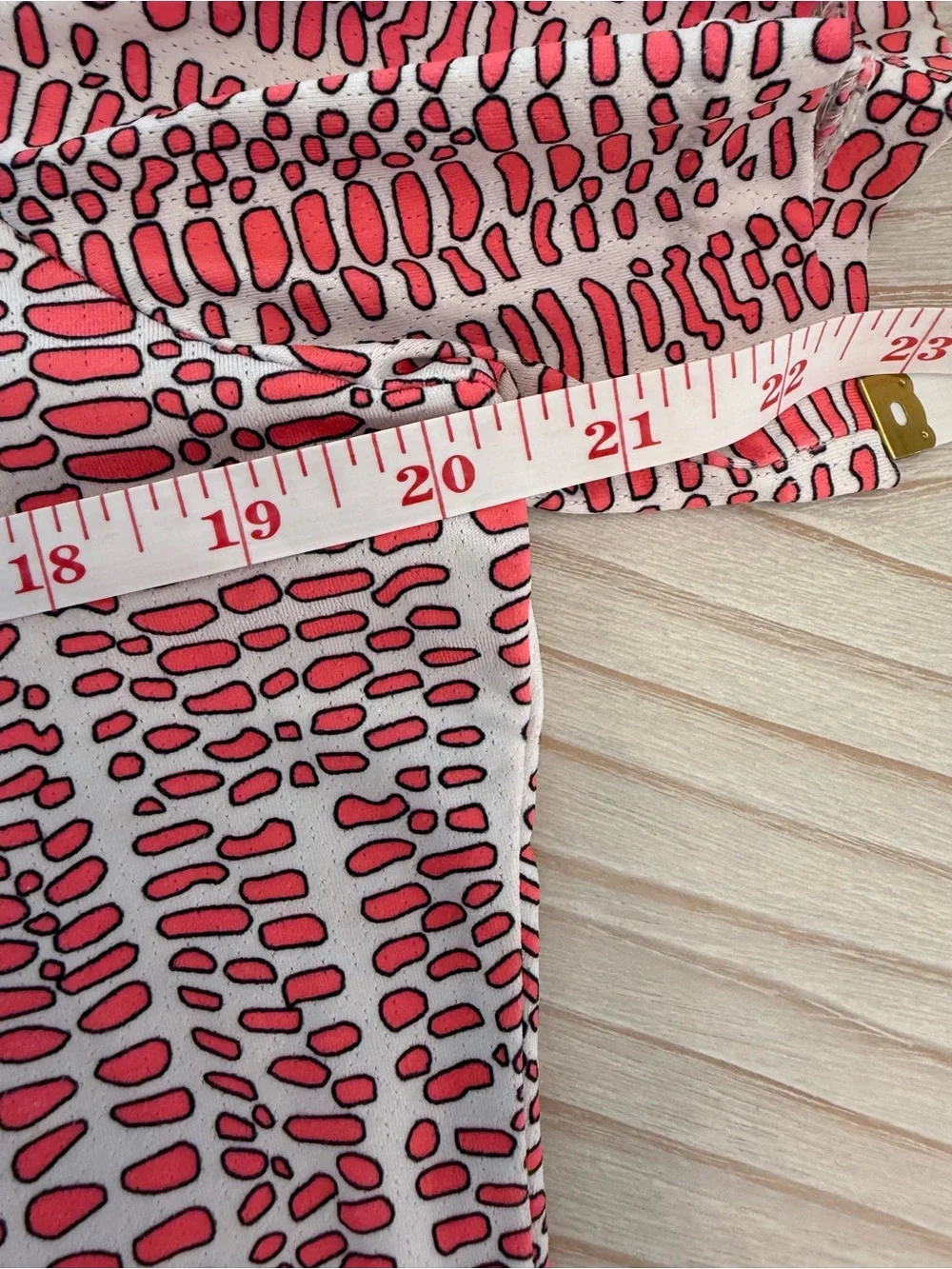 Tail short sleeve