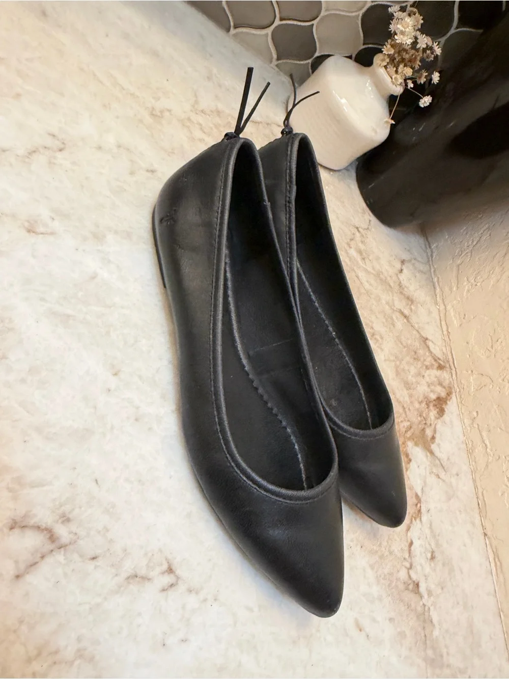 Frye “regina” black