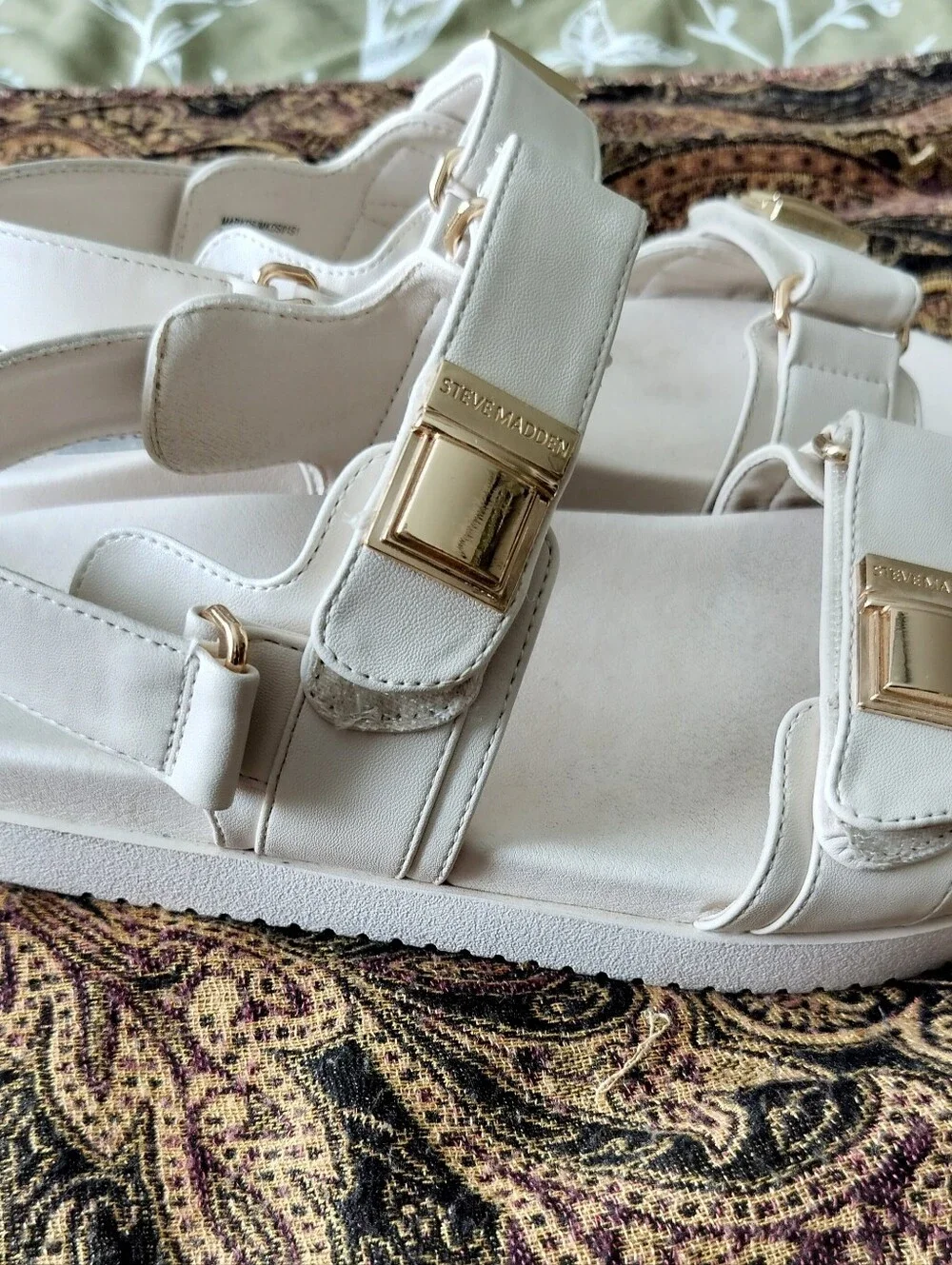 Steve Madden say hello