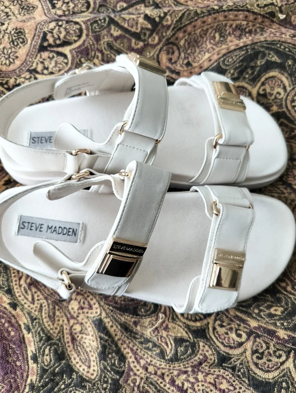Steve Madden say hello