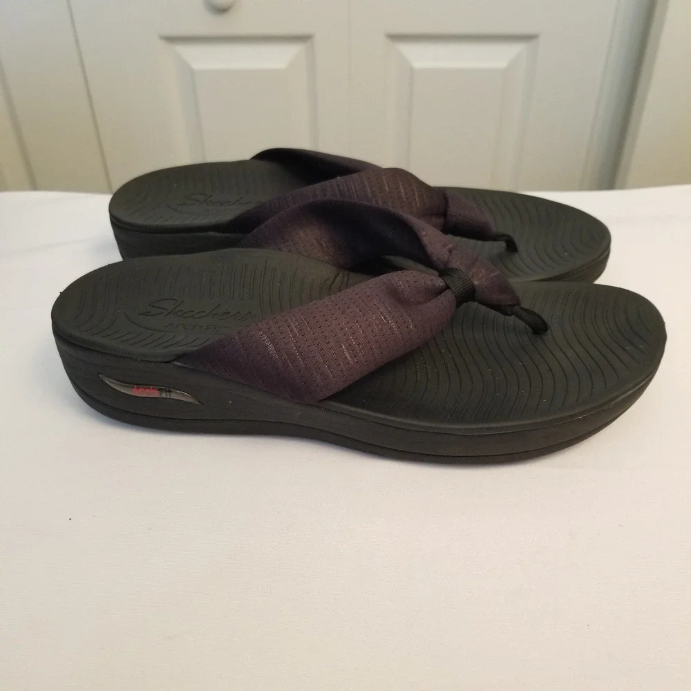 Skechers arch fit