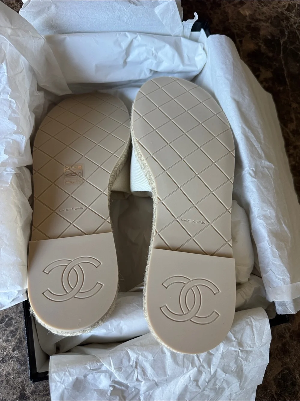 CHANEL rare guaranteed