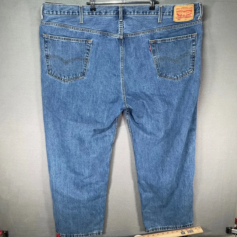 Levis measurements waist