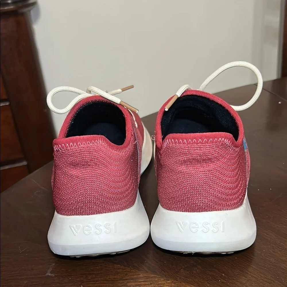 Vessi maple red