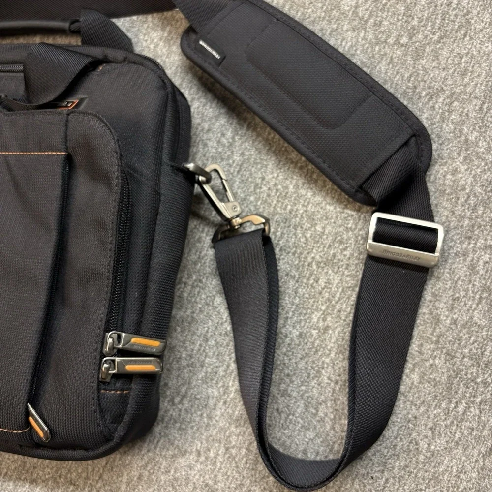 Briggs & Riley excellent preowned