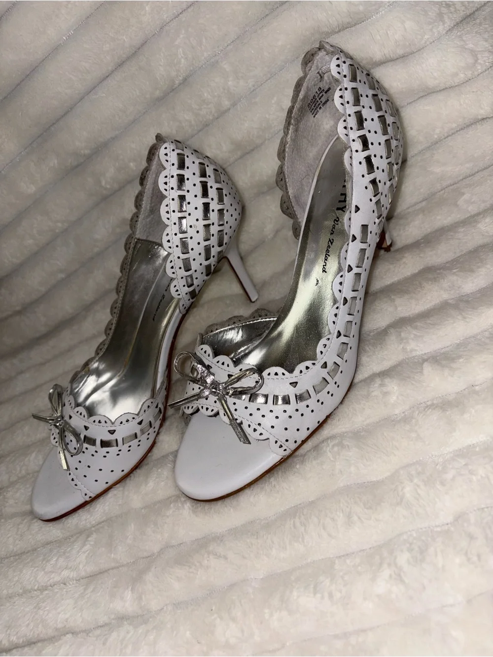 Kathy Van Zeeland elegant white