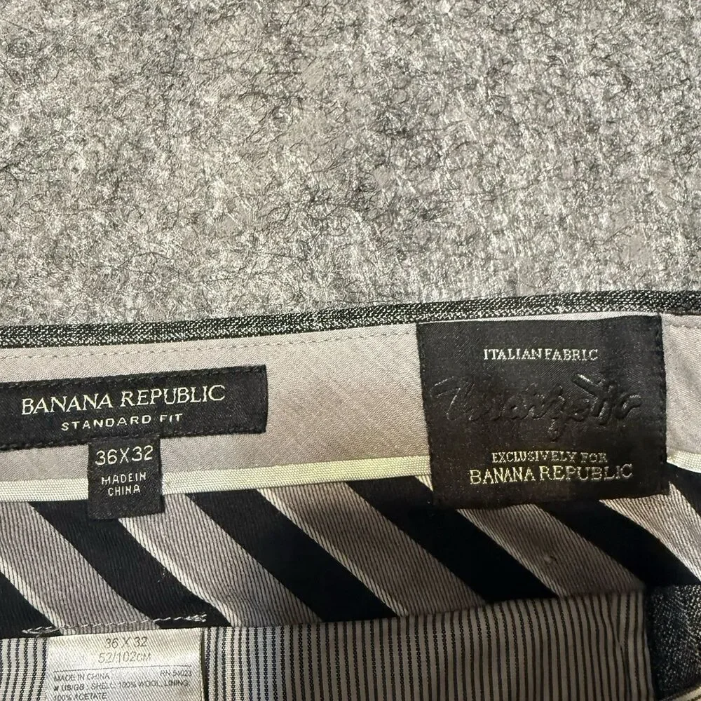 Banana Republic very good