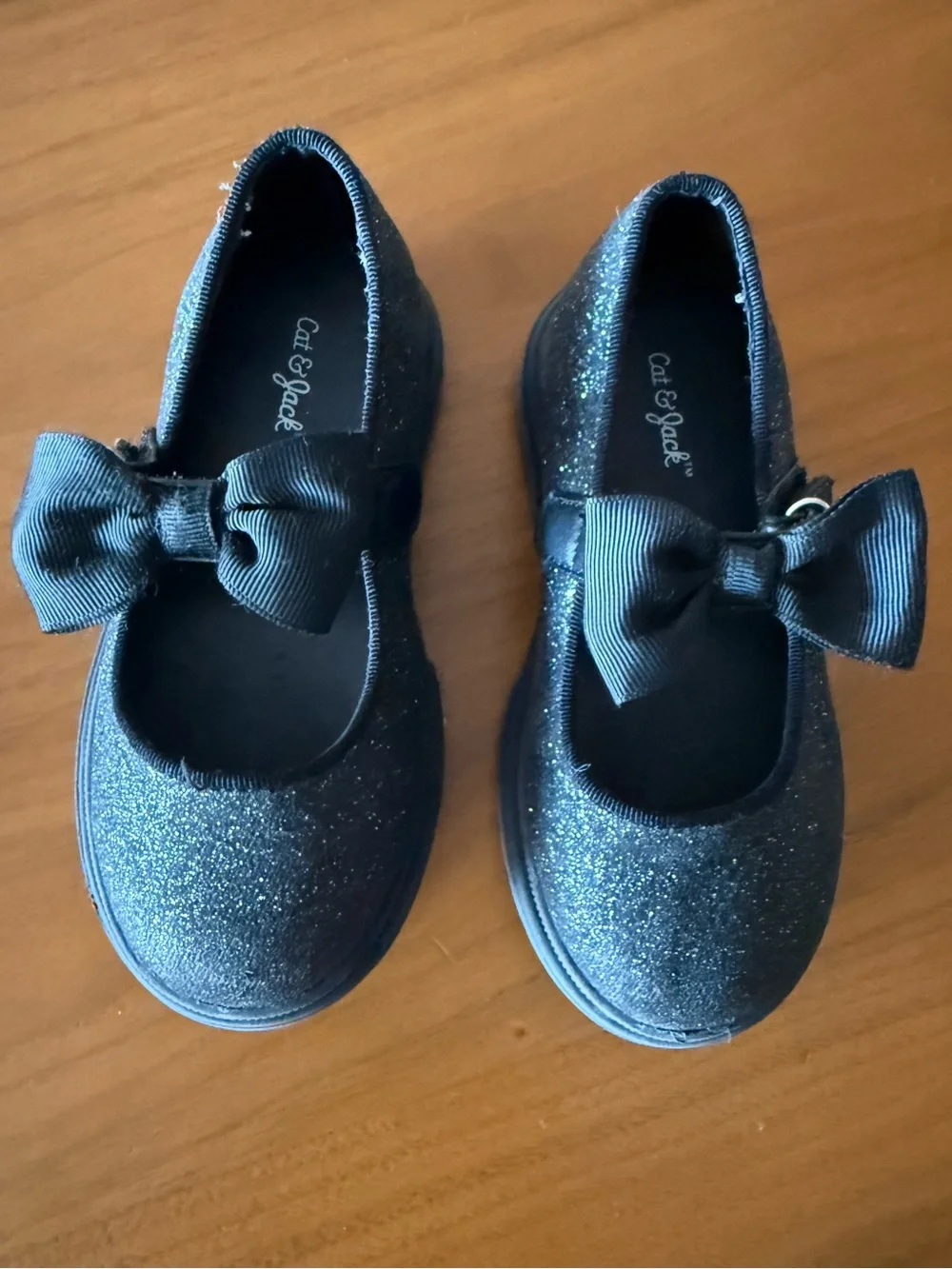 Cat & Jack Girls Black Dress Shoes with Glitter Bow-toddler size 8