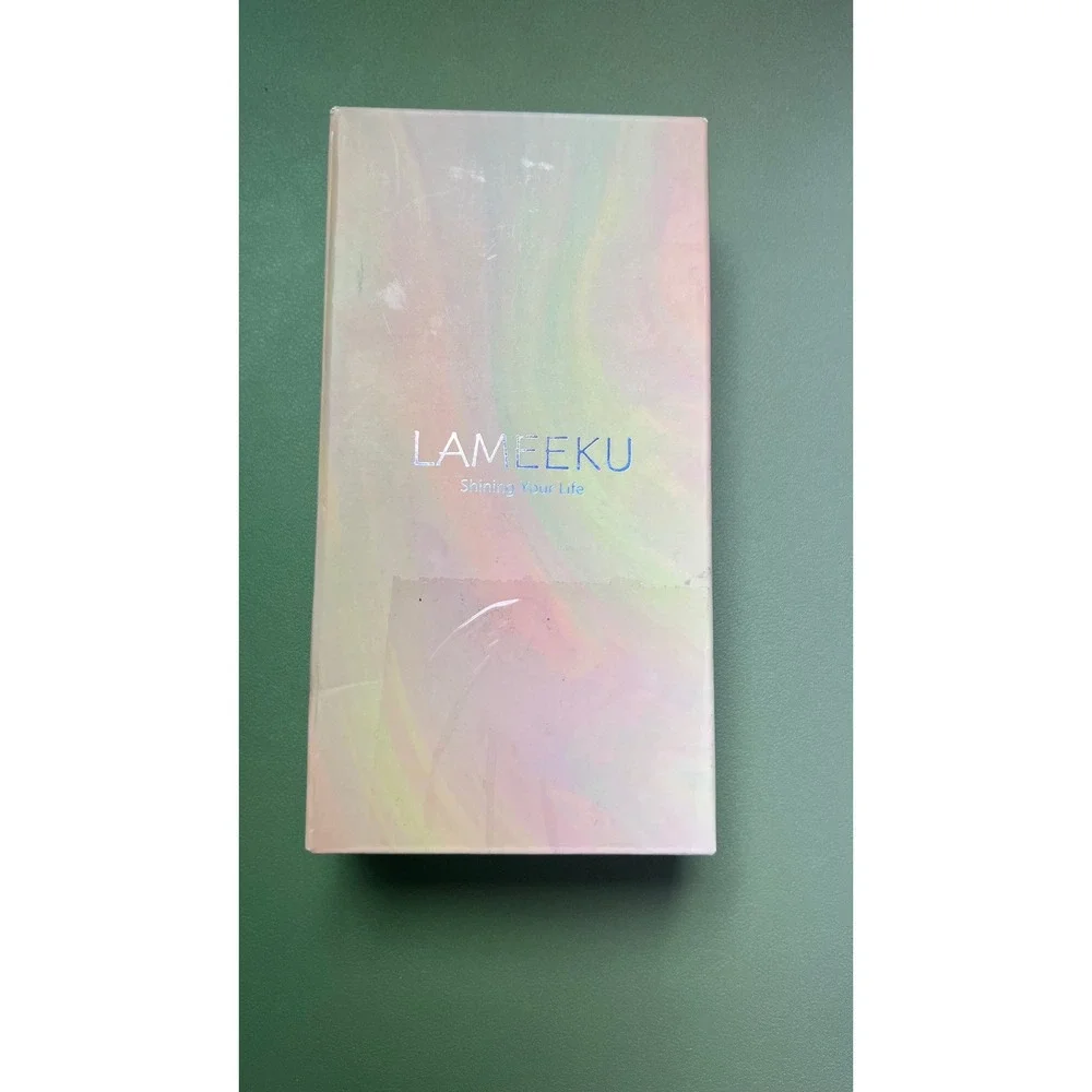 Lameeku quilted wallet