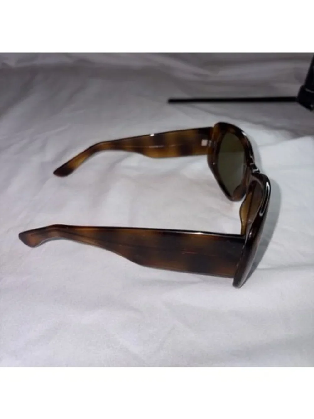 Kenneth Cole kenneth cole