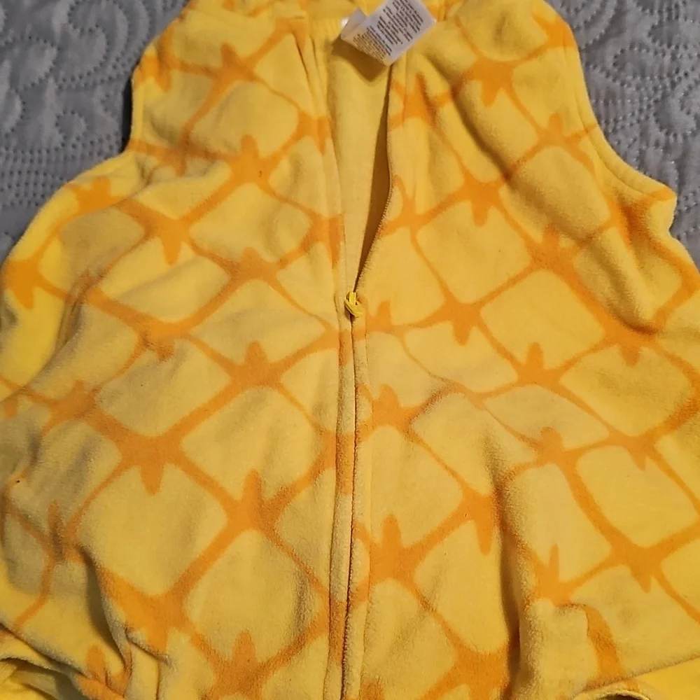 Carters charming yellow