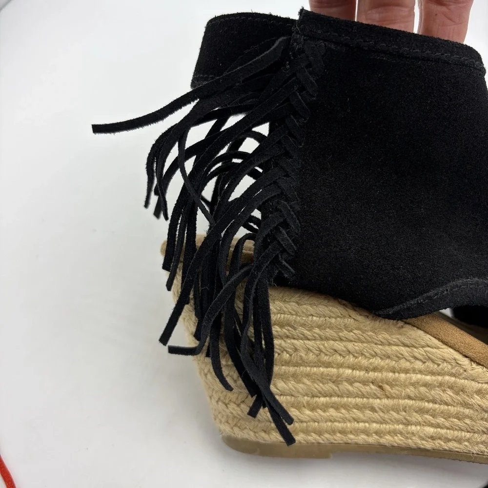 Minnetonka boho heel