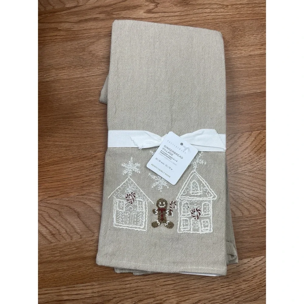 Pottery Barn Set of 2 Gingerbread Village Embroidered Kitchen Tea Towels‎ NEW