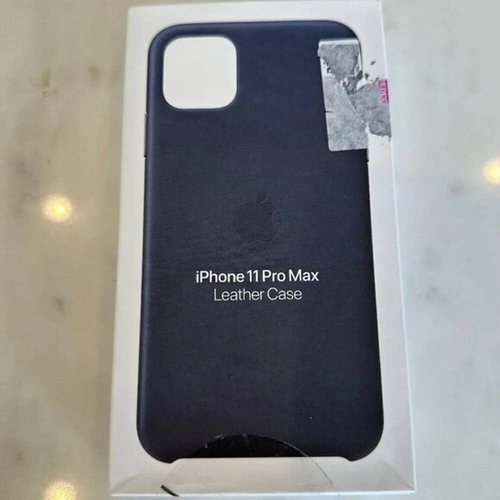 Apple iPhone 11 Pro Max Leather Phone Case Midnight‎ Blue NWT