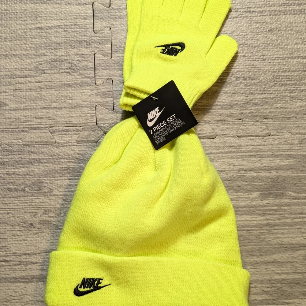 Nike nwt knit
