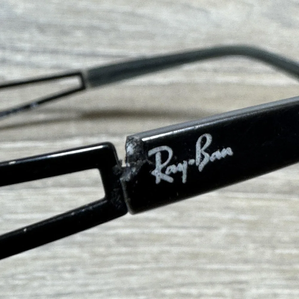 Ray-Ban brand ray