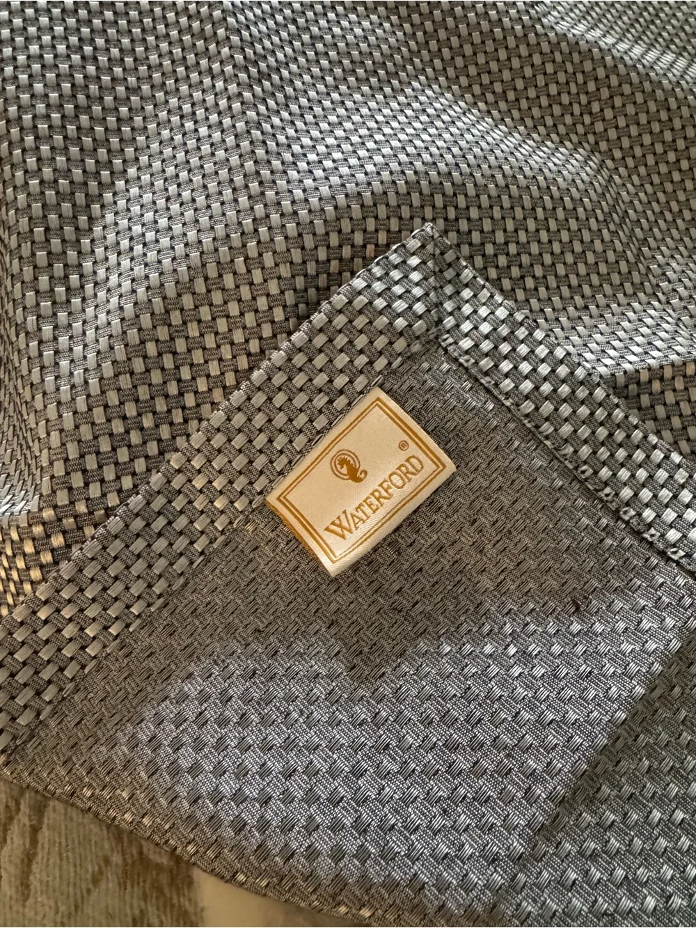 Waterford Set of 5 Silver Gray Woven Placemats 20.5” Square Metallic Basketweave