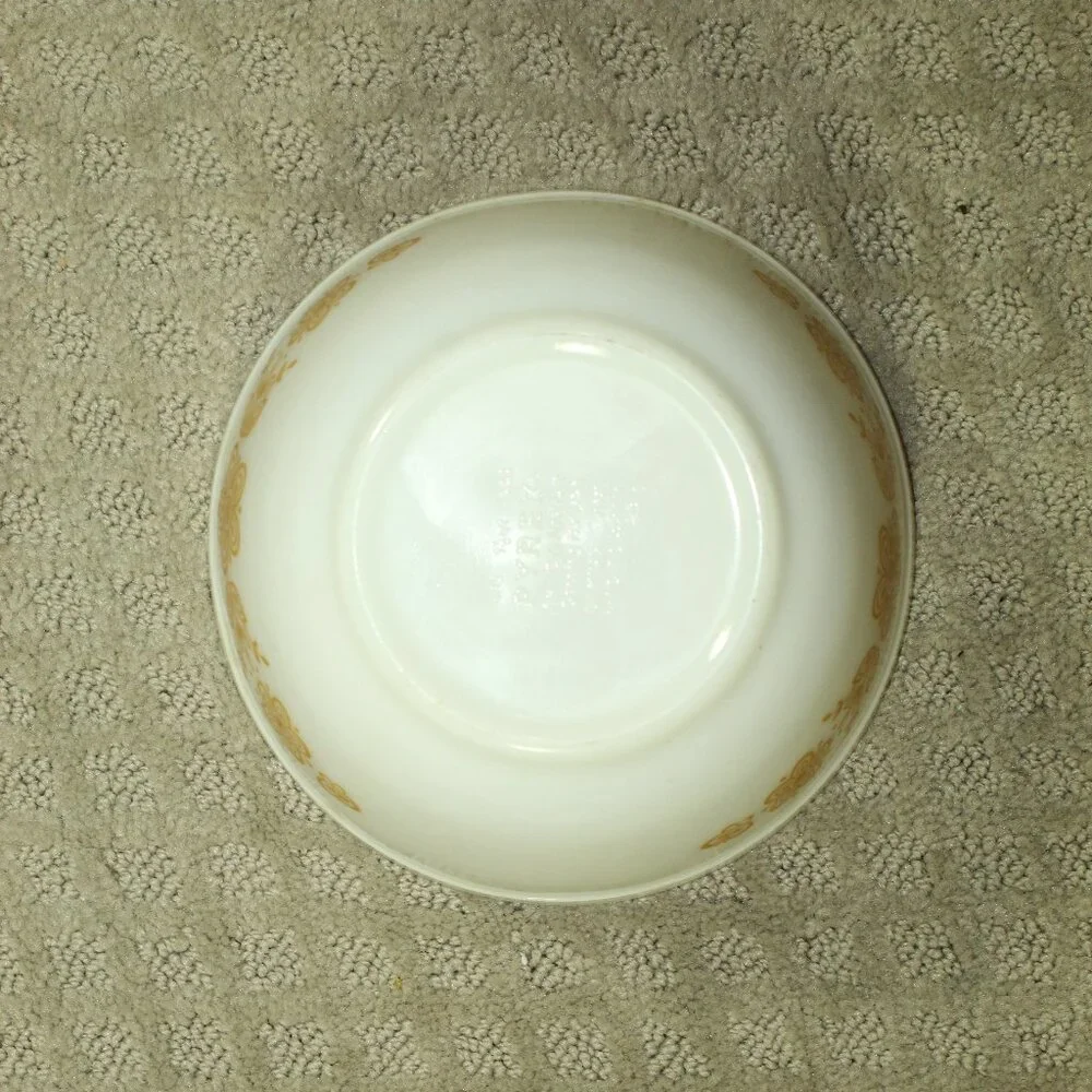 Pyrex this vintage