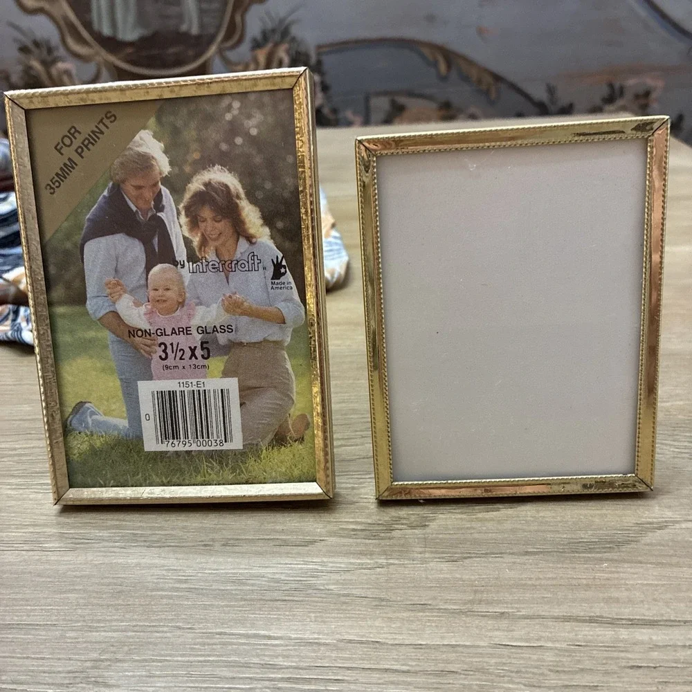 Vintage Lot of 2 Brass Tabletop Small Picture Frames 3 1/2 X 5 & 3 1/4 X 4 1/4