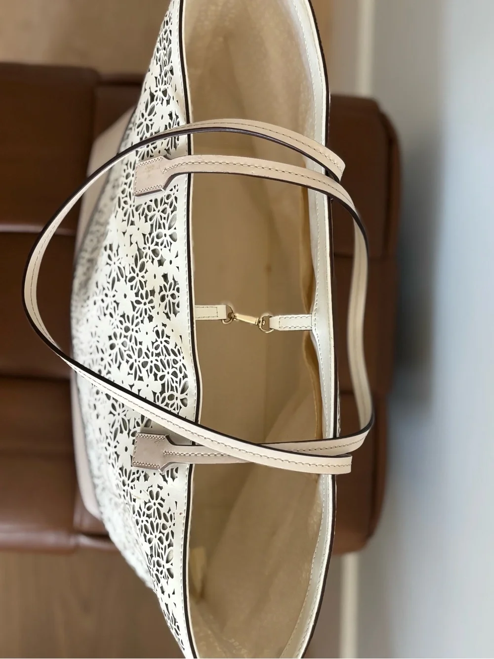 kate spade spacious tote