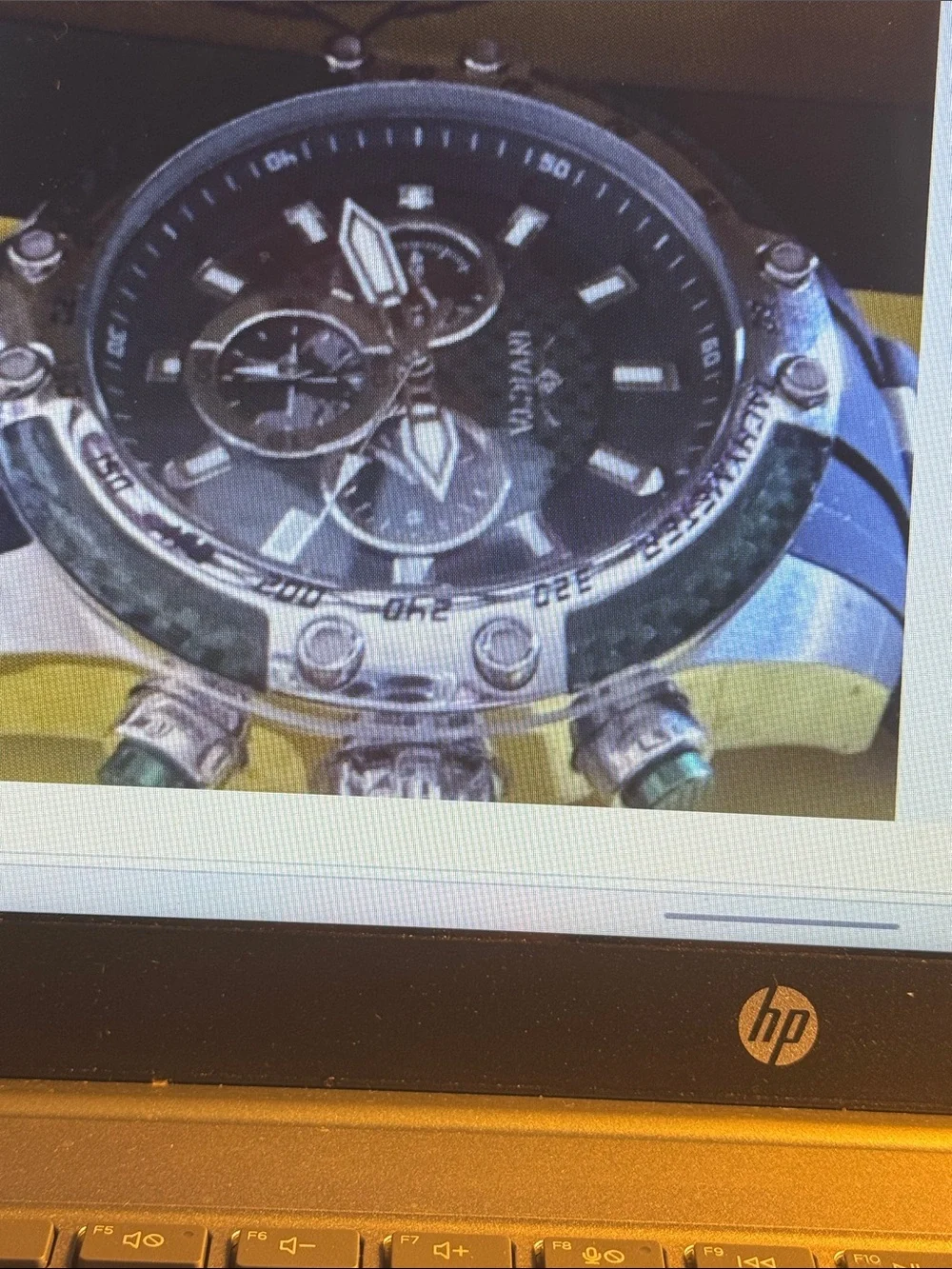 Invicta bold black