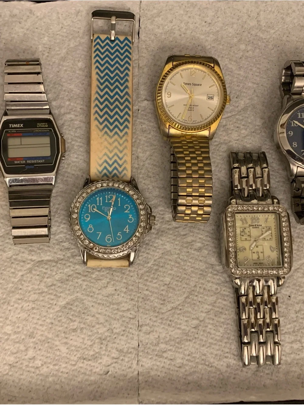 Lot of 10 Men's Watches,Some Brand Names,including 3-Timex.