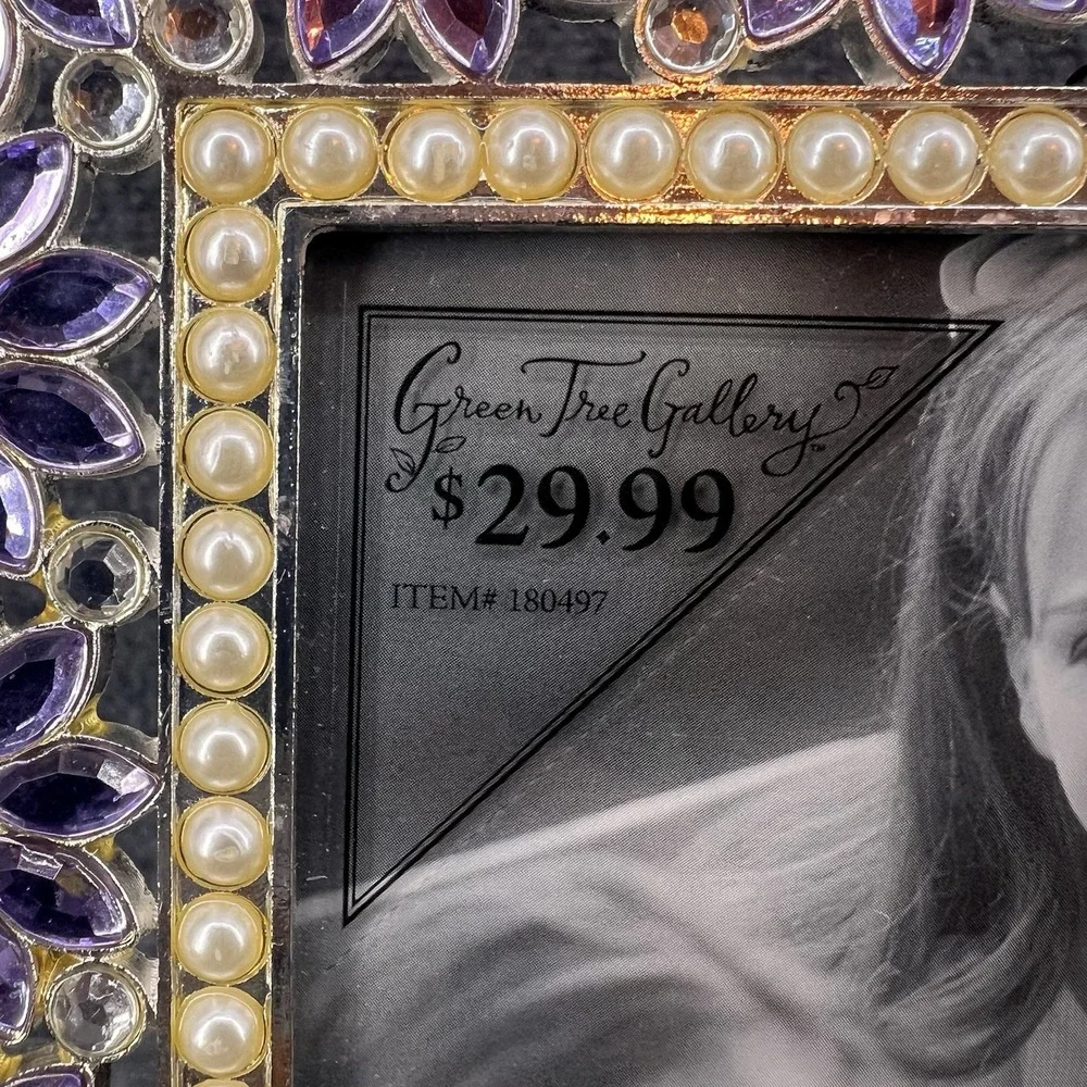 Green Tree Gallery preowned excellent