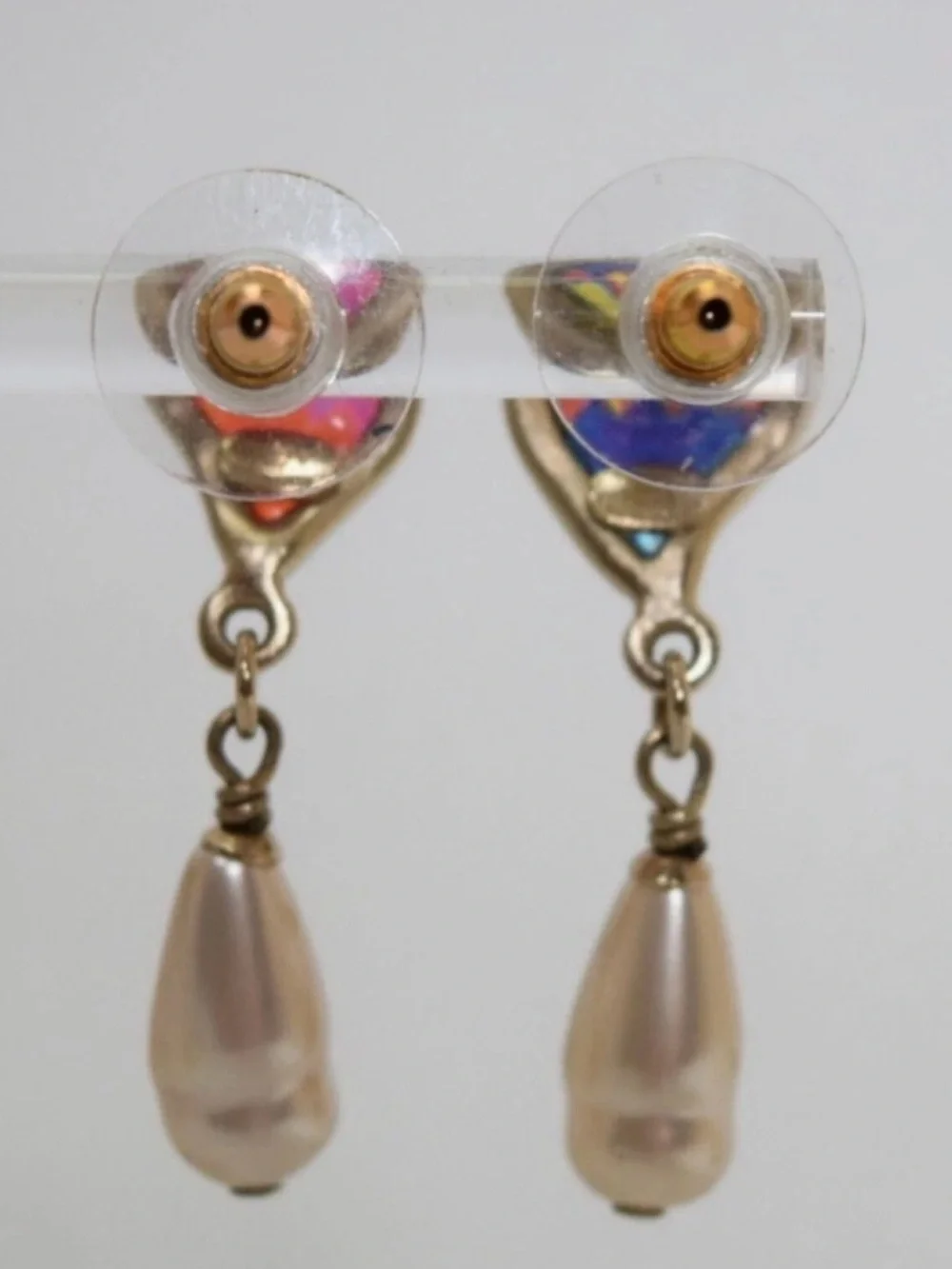 CHANEL earrings vibrant