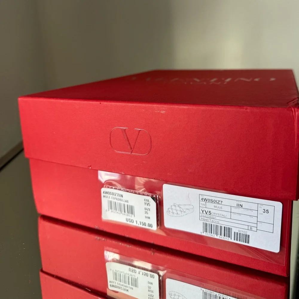 Valentino new box