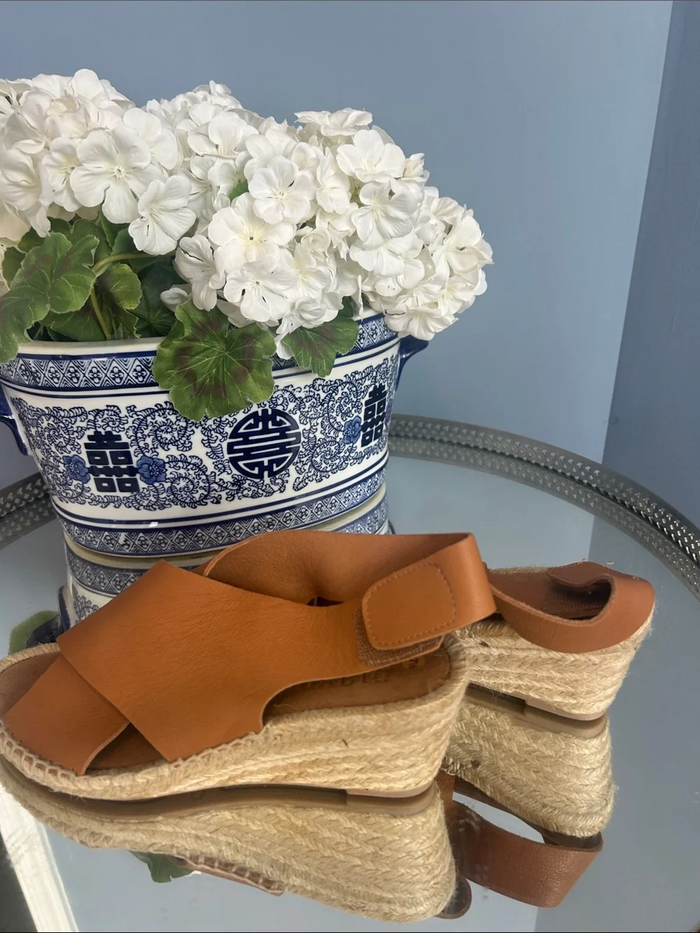 N/A comfortable tan
