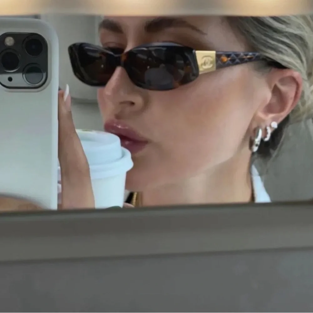 CHANEL sunglasses rich