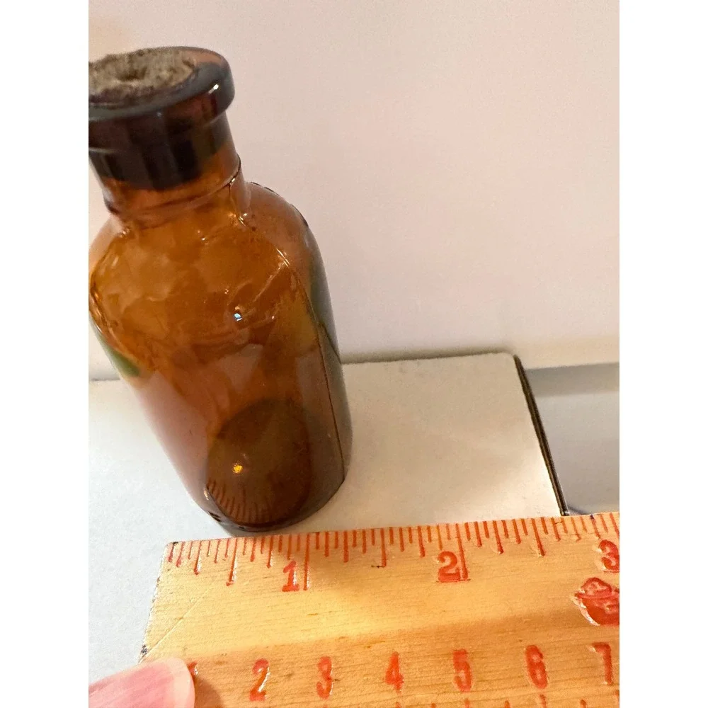 Illinois Glass Company vintage amber