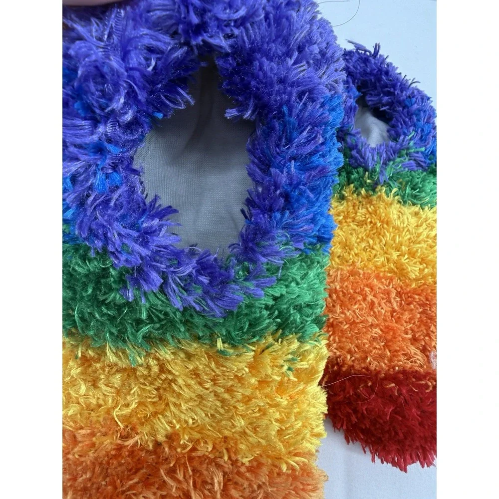 N/A fuzzy slipper