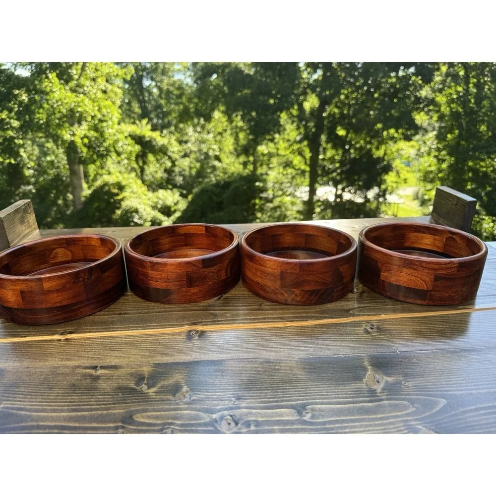 The Unbranded Brand set four