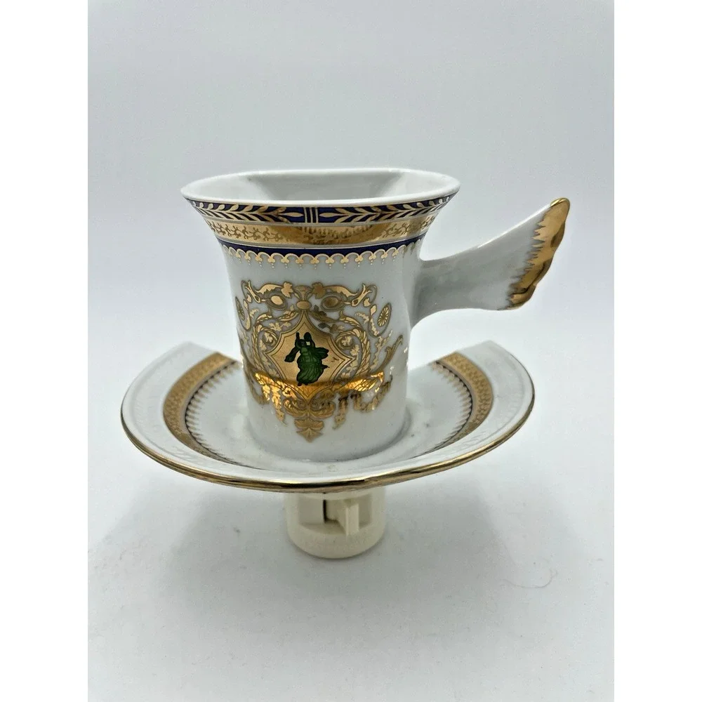 The Unbranded Brand elegant porcelain