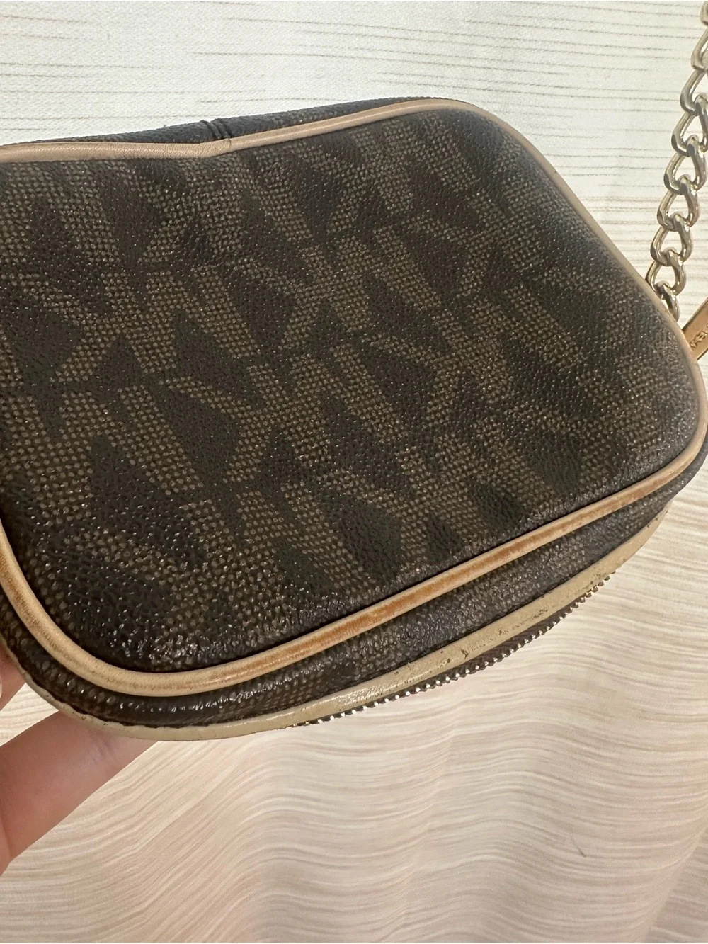 Michael Kors compact brown